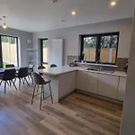 Entire Modern With Seaview And Parking * Wicklow