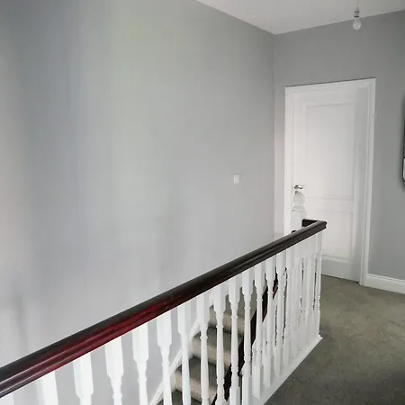 Holiday home Entire Modern With Seaview And Parking *