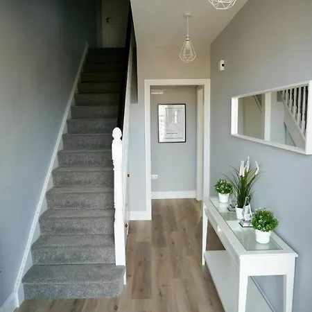 Entire Modern With Seaview And Parking *