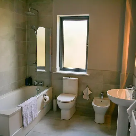 Entire Modern With Seaview And Parking Holiday home Wicklow