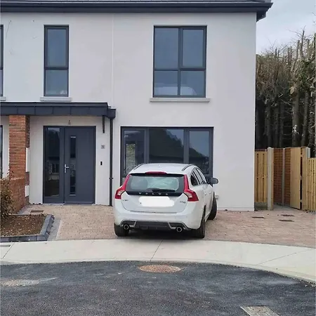Entire Modern With Seaview And Parking * Wicklow