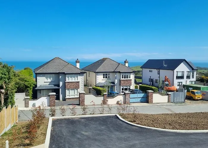Entire Modern With Seaview And Parking Сasa de vacaciones Wicklow