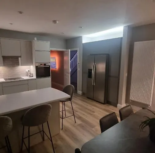 Entire Modern With Seaview And Parking Дом отдыха