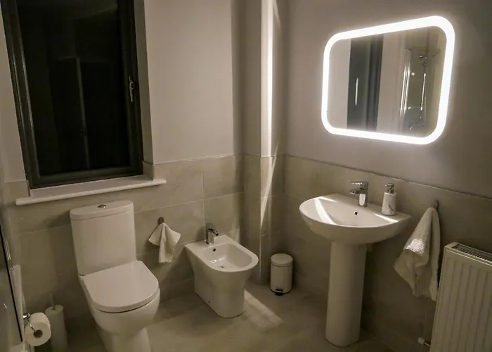 Entire Modern With Seaview And Parking Сasa de vacaciones *